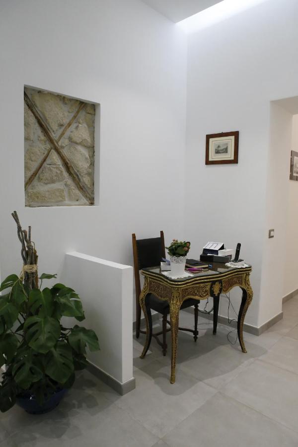 Capitelli Couette-café Naples